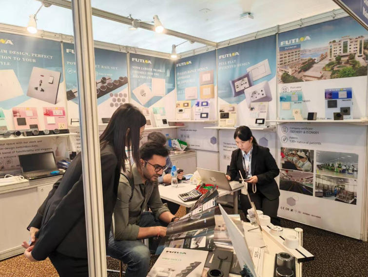 hong-kong-international-lighting-fair_07.jpg